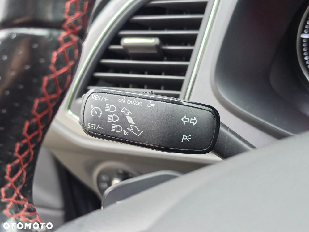 Seat Leon 2.0 TDI DPF Start&Stop DSG FR - 29