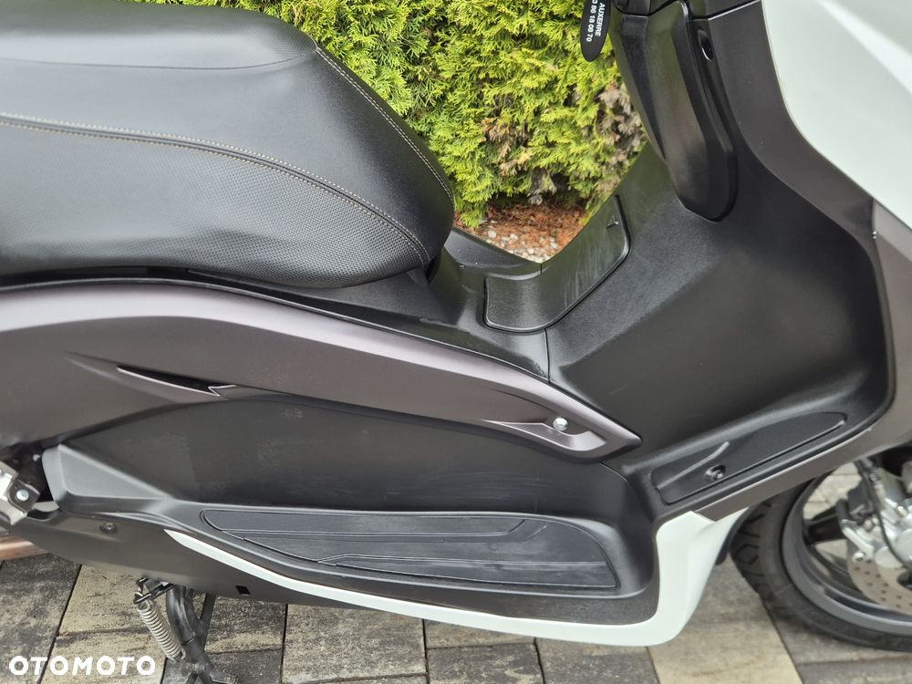 Yamaha X-max - 14