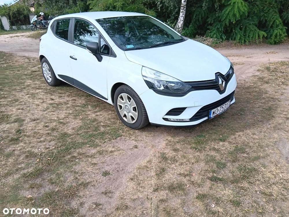 Renault Clio - 1