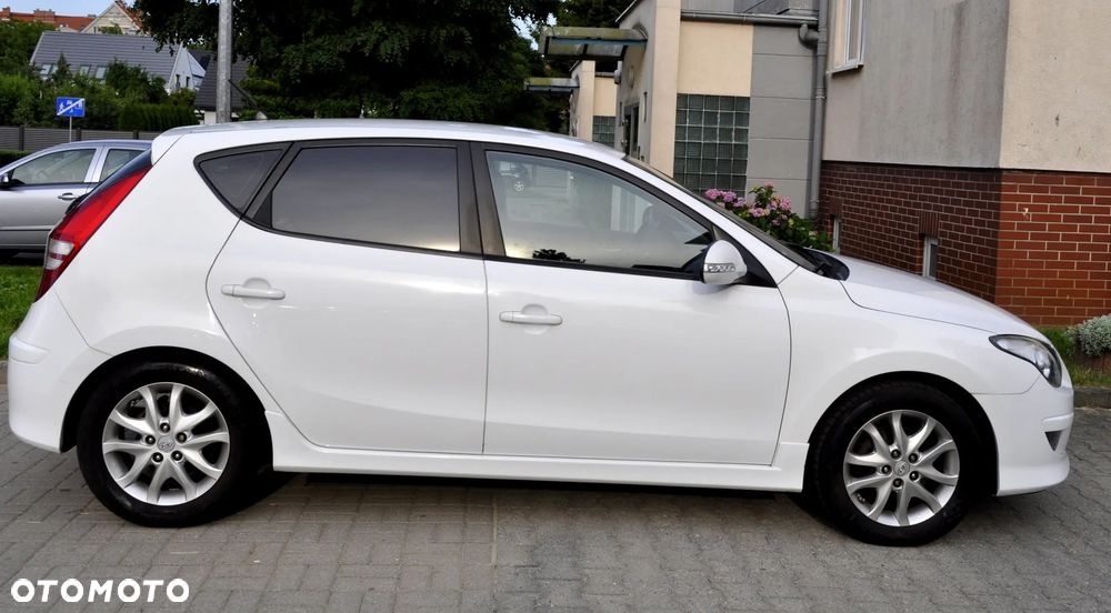 Hyundai i30 1.4 Blue Comfort - 4