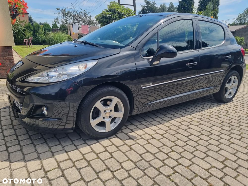 Peugeot 207 1.4 Presence Grand Prix - 1