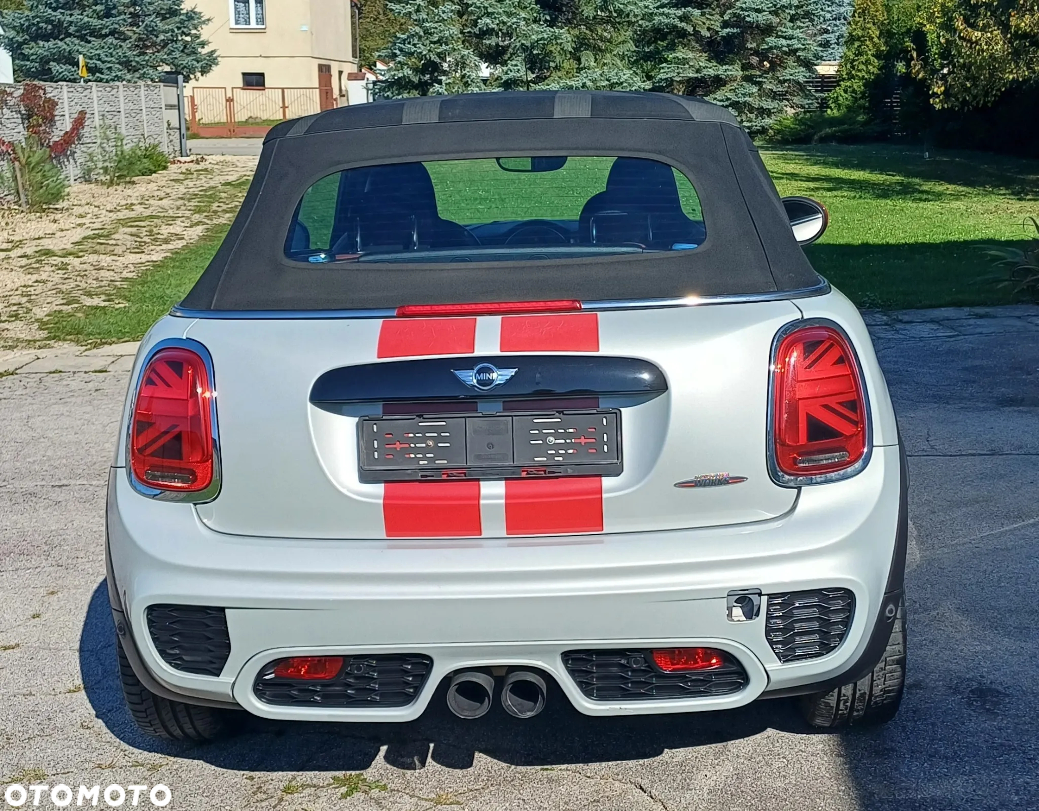 MINI John Cooper Works Cabrio - 7