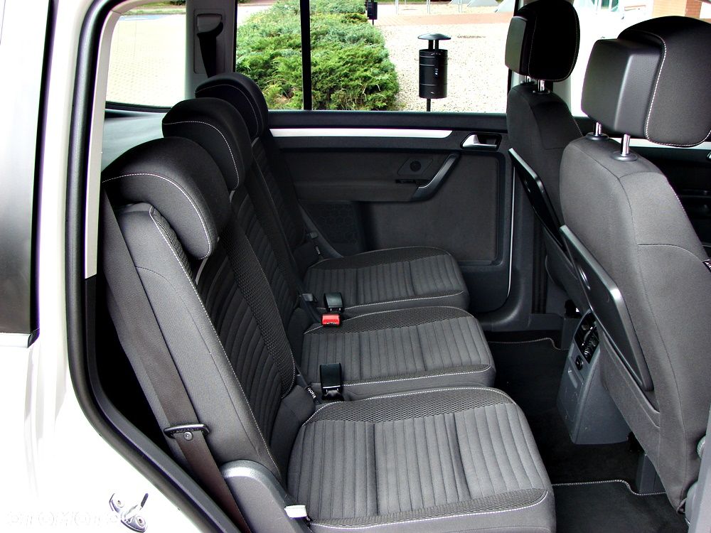 Volkswagen Touran 1.6 TDI DPF BlueMotion Technology Cup - 8