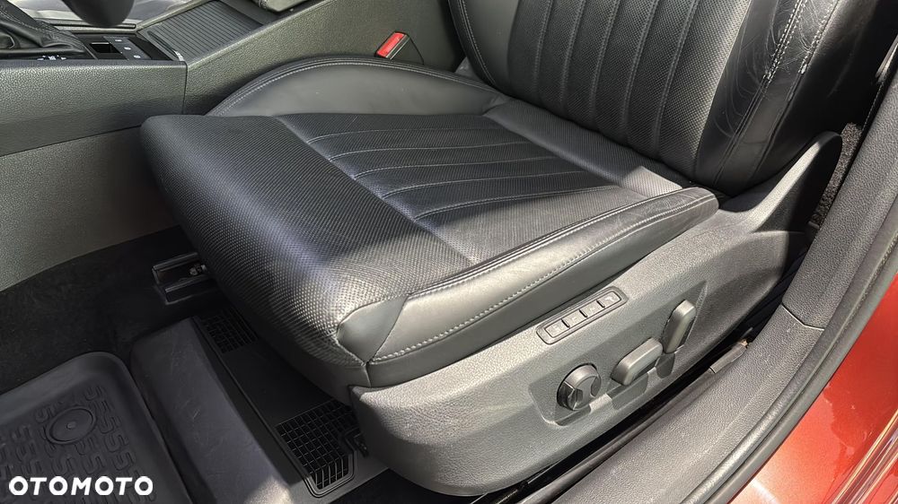 Skoda Superb 2.0 TDI SCR 4x4 L&K DSG - 12