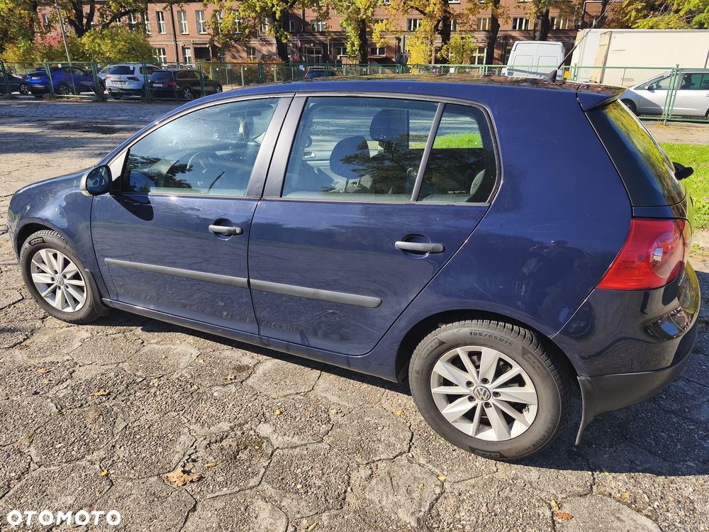 Volkswagen Golf - 2