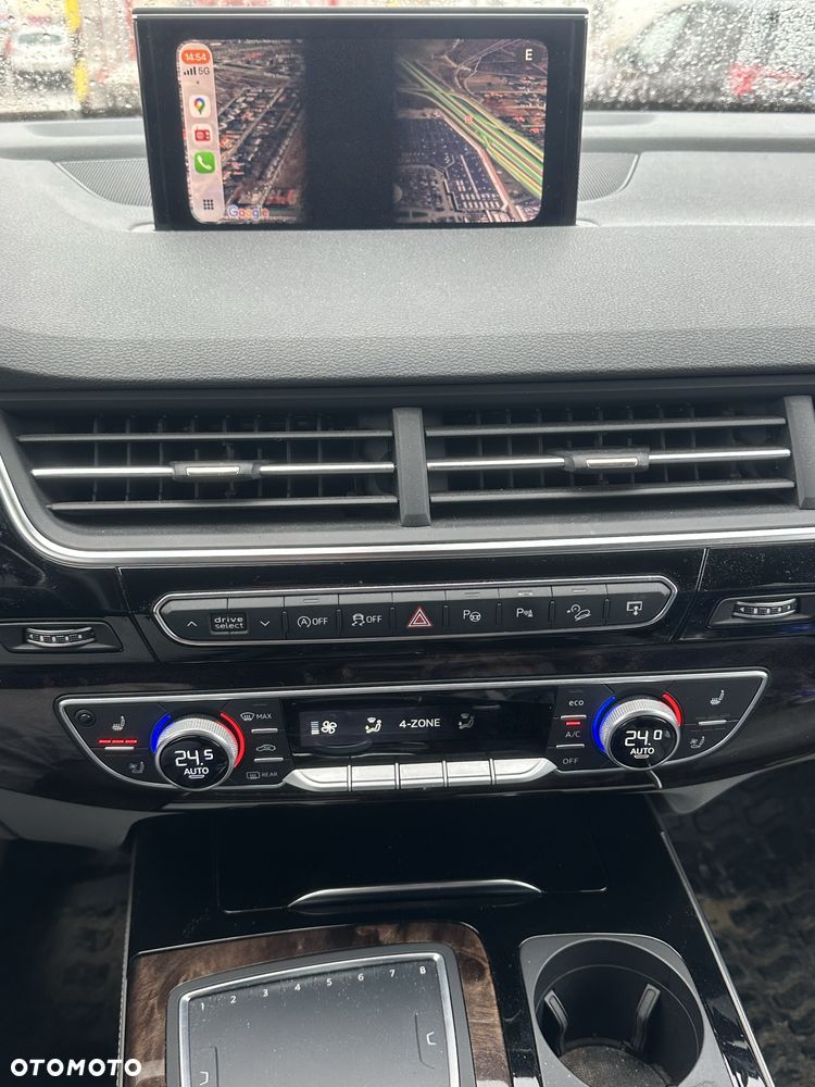 Audi Q7 - 7