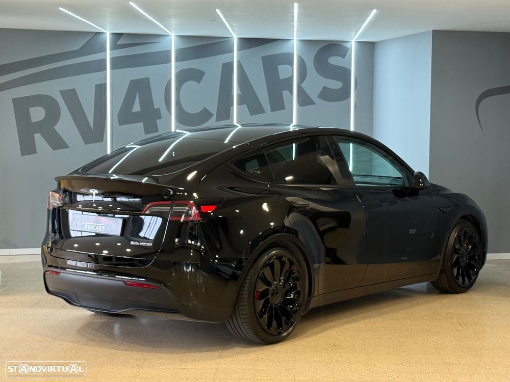 Tesla Model Y Performance Dual Motor AWD - 6