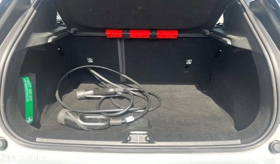 Volvo EX30 Single Motor Extended Range RWD Plus - 18