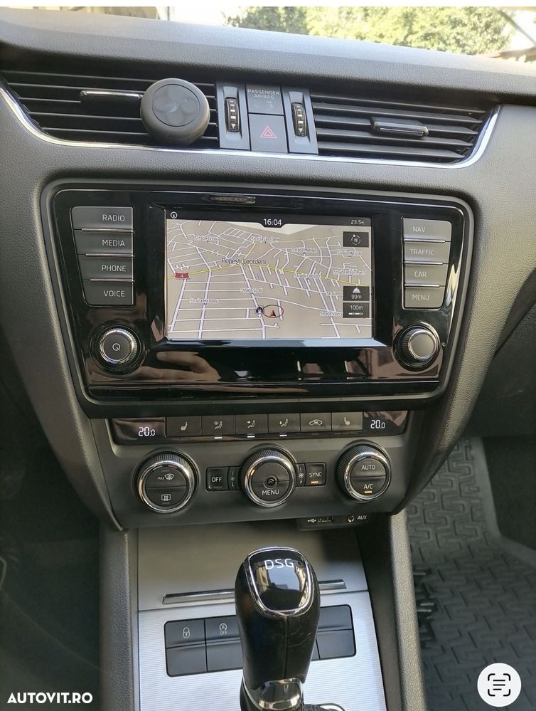 Skoda Octavia 2.0 TDI DSG Ambition - 6