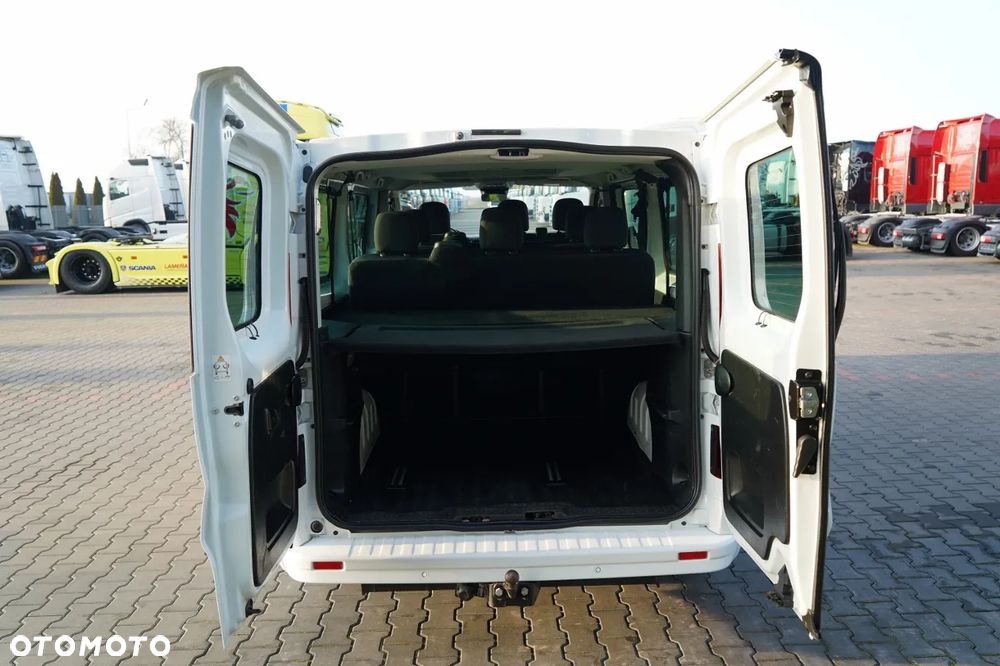 Renault TRAFIC III / BUS / 9 MIEJSC / PIERWSZY WŁAŚCICIEL / POLSKI SALON / 2022 ROK / - 15