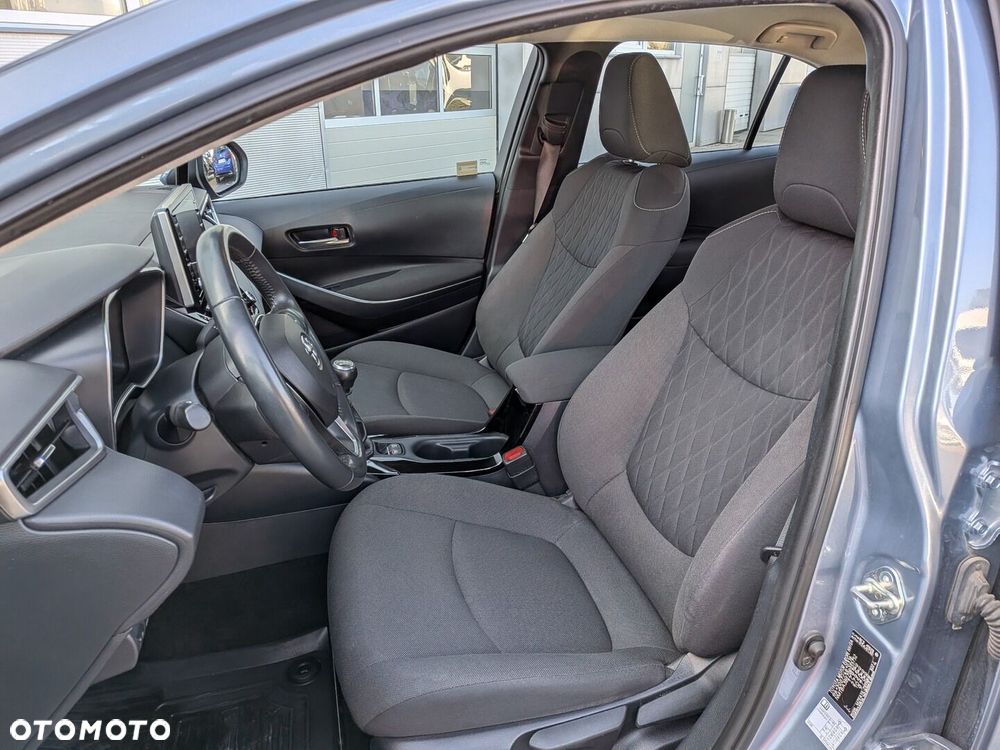 Toyota Corolla - 25