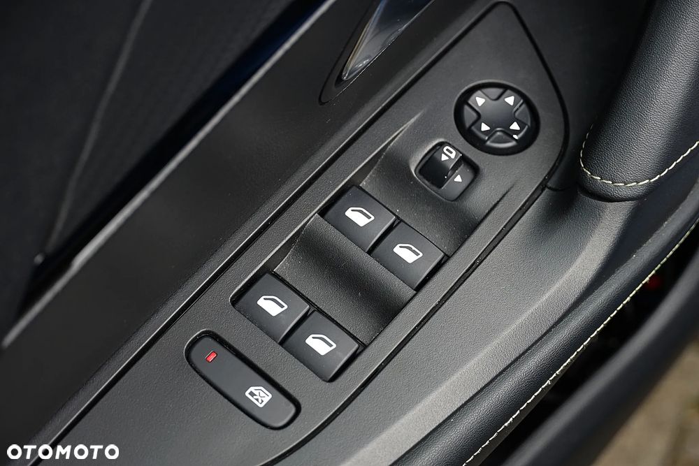 Peugeot 2008 - 17