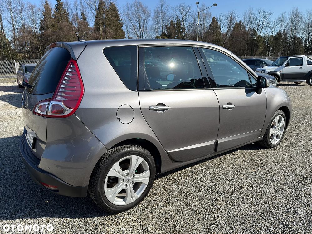 Renault Scenic 1.6 16V Expression - 9