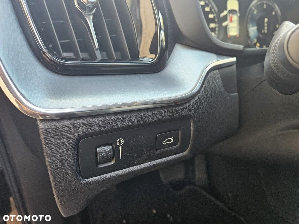 Volvo XC 60 - 10