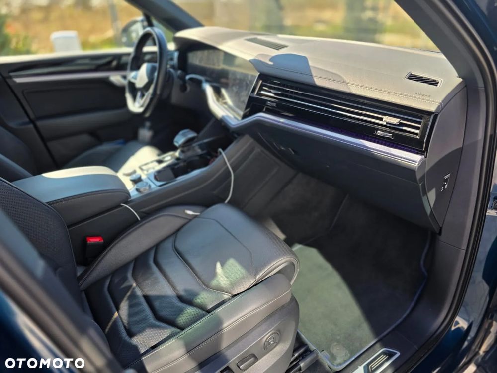 Volkswagen Touareg 3.0 V6 TFSI Plug-In Hybrid 4Mot R - 4