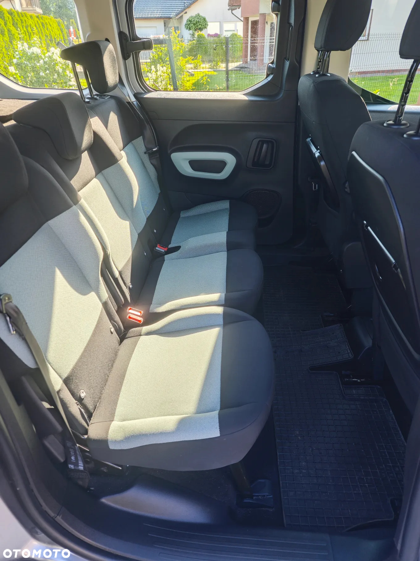 Citroën Berlingo M 1.2 PureTech Feel S&S - 8