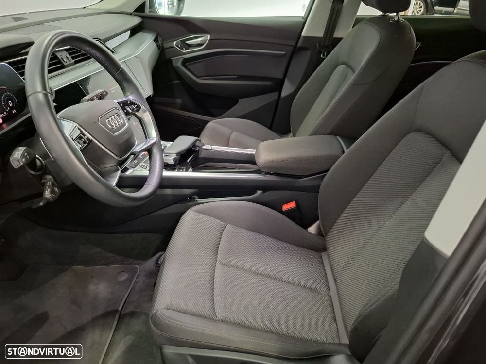 Audi Q8 e-Tron 55 quattro Advanced - 13