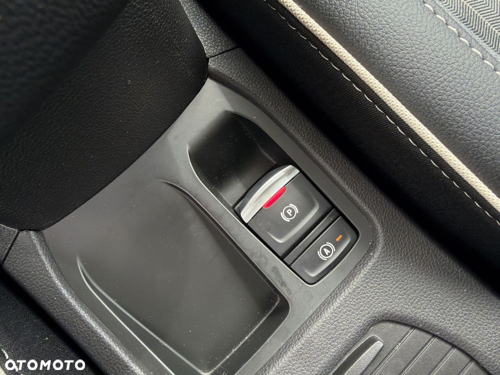Renault Clio - 22