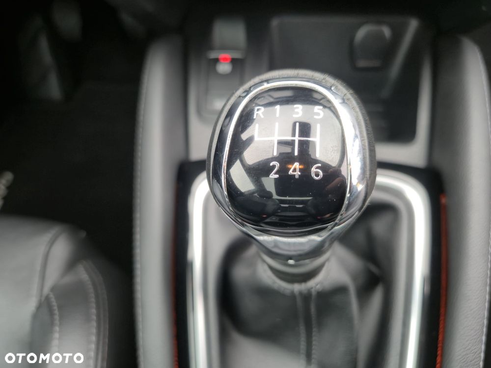 Nissan Qashqai 1.3 DIG-T N-WAY - 19
