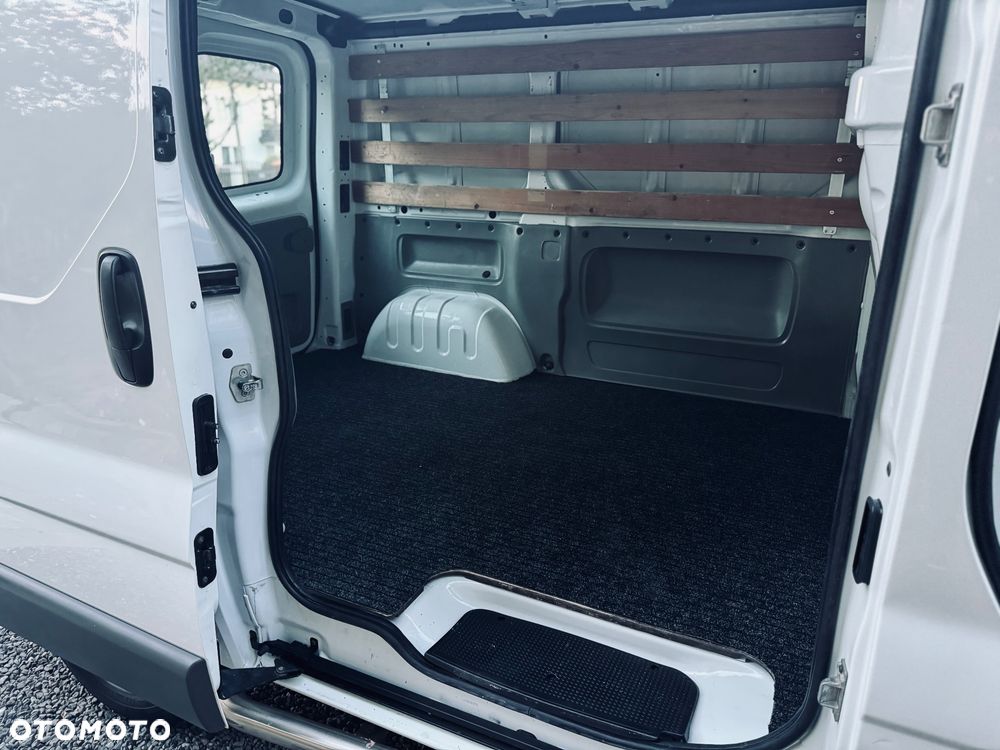 Renault Trafic - 24