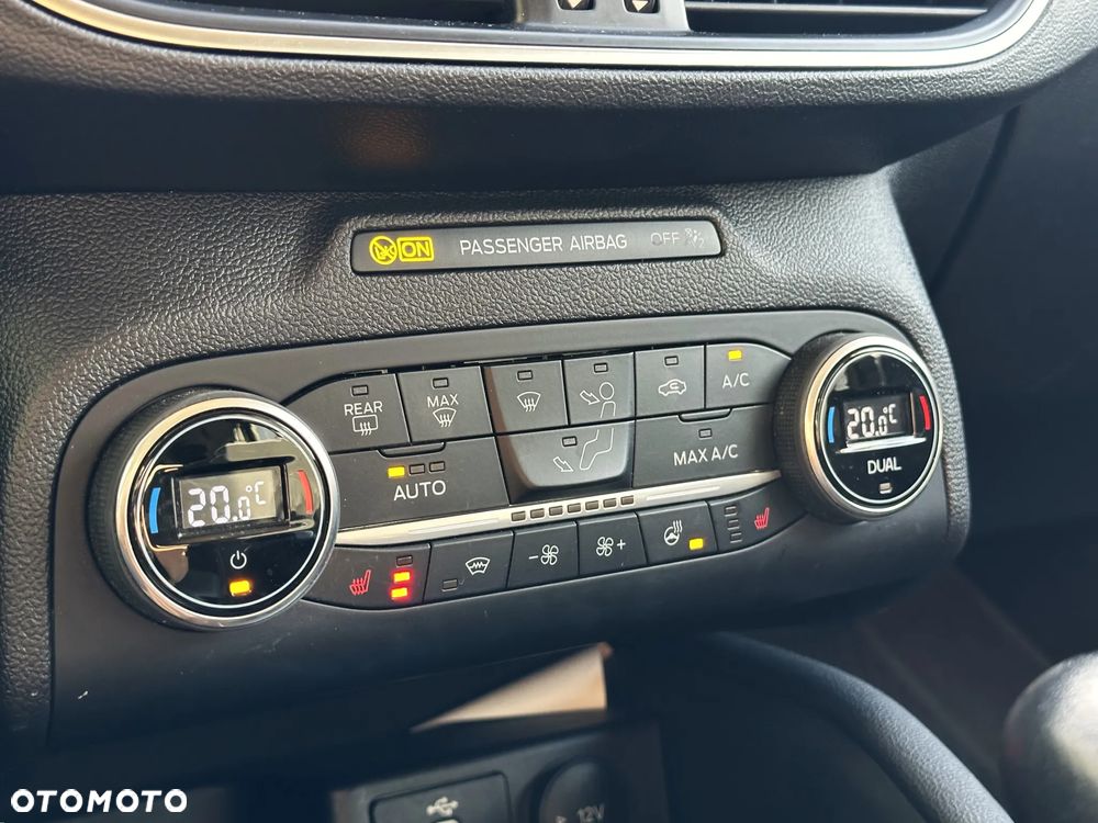 Ford Focus 1.5 EcoBlue Titanium - 13