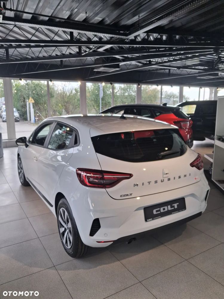 Mitsubishi Colt 1.0T Invite - 2