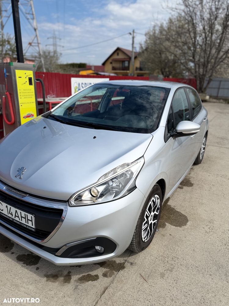 Peugeot 208 82 PureTech Style - 2