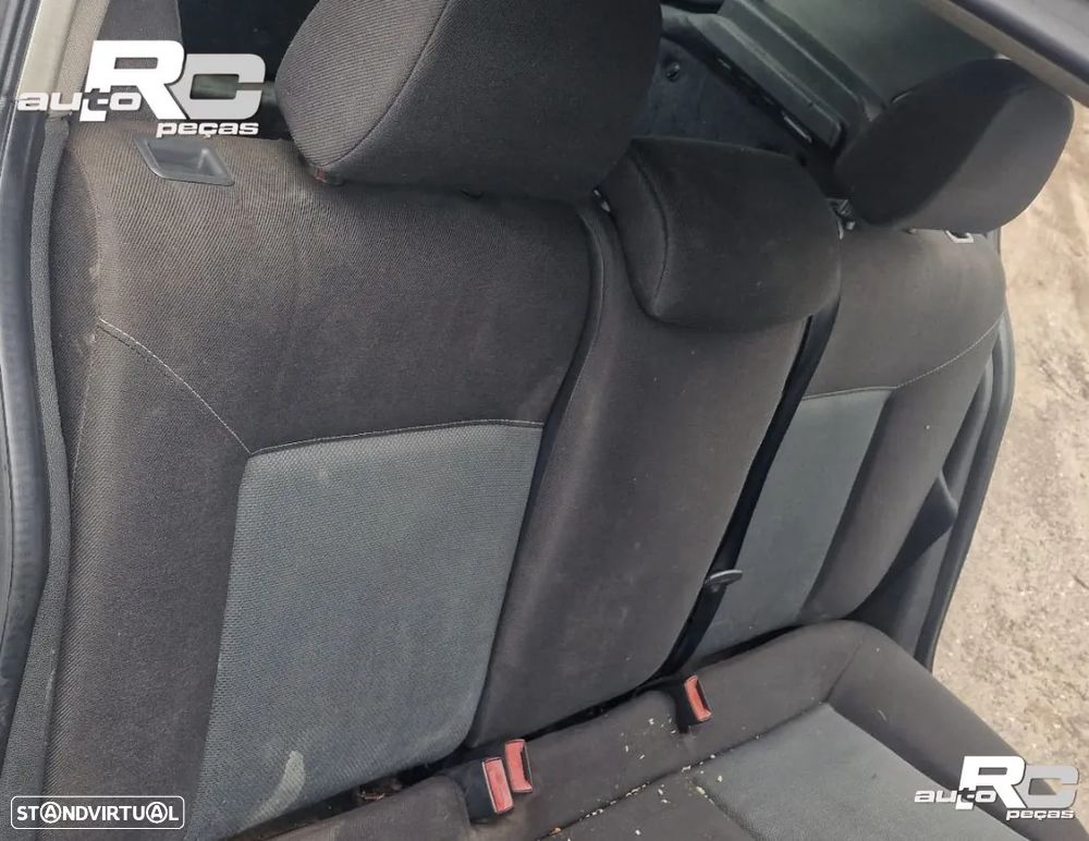 Opel Astra H 1.4 Gasolina – Viatura para peças - 11