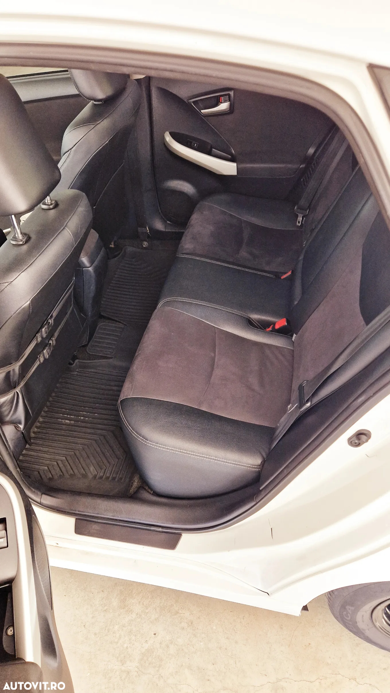 Toyota Prius - 9