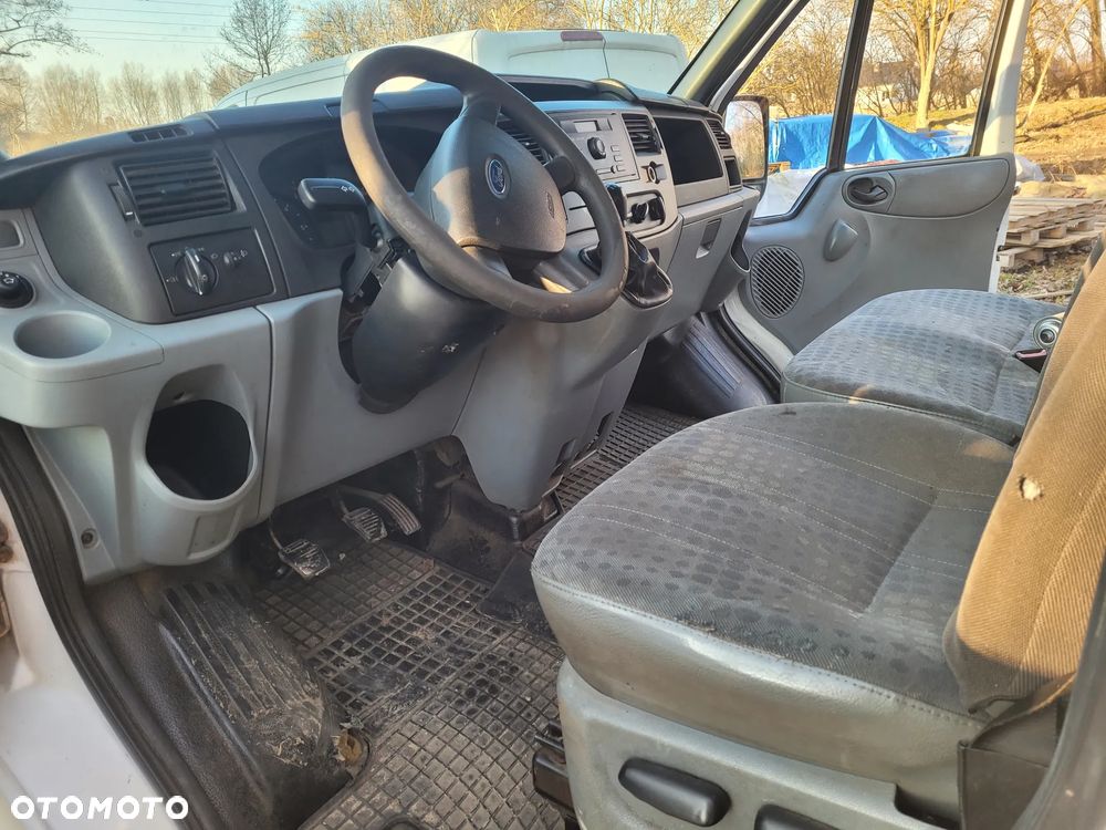 Ford Transit - 7