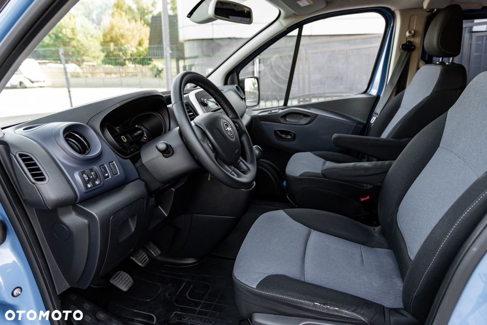 Opel Vivaro - 17