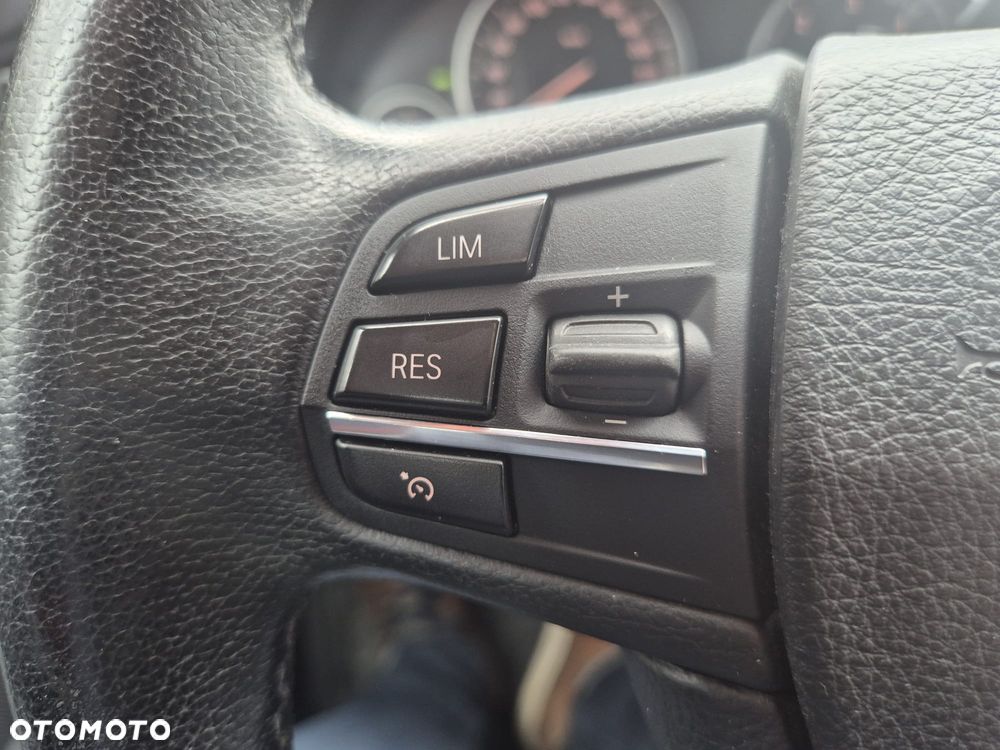 BMW Seria 5 525d - 21