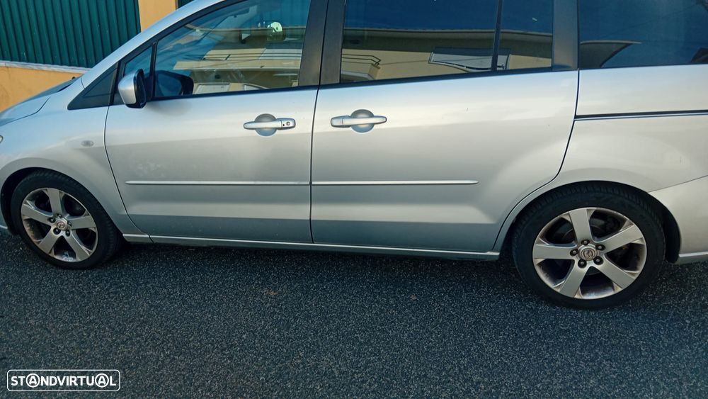 Mazda 5 MZR-CD 2.0 Sport - 4