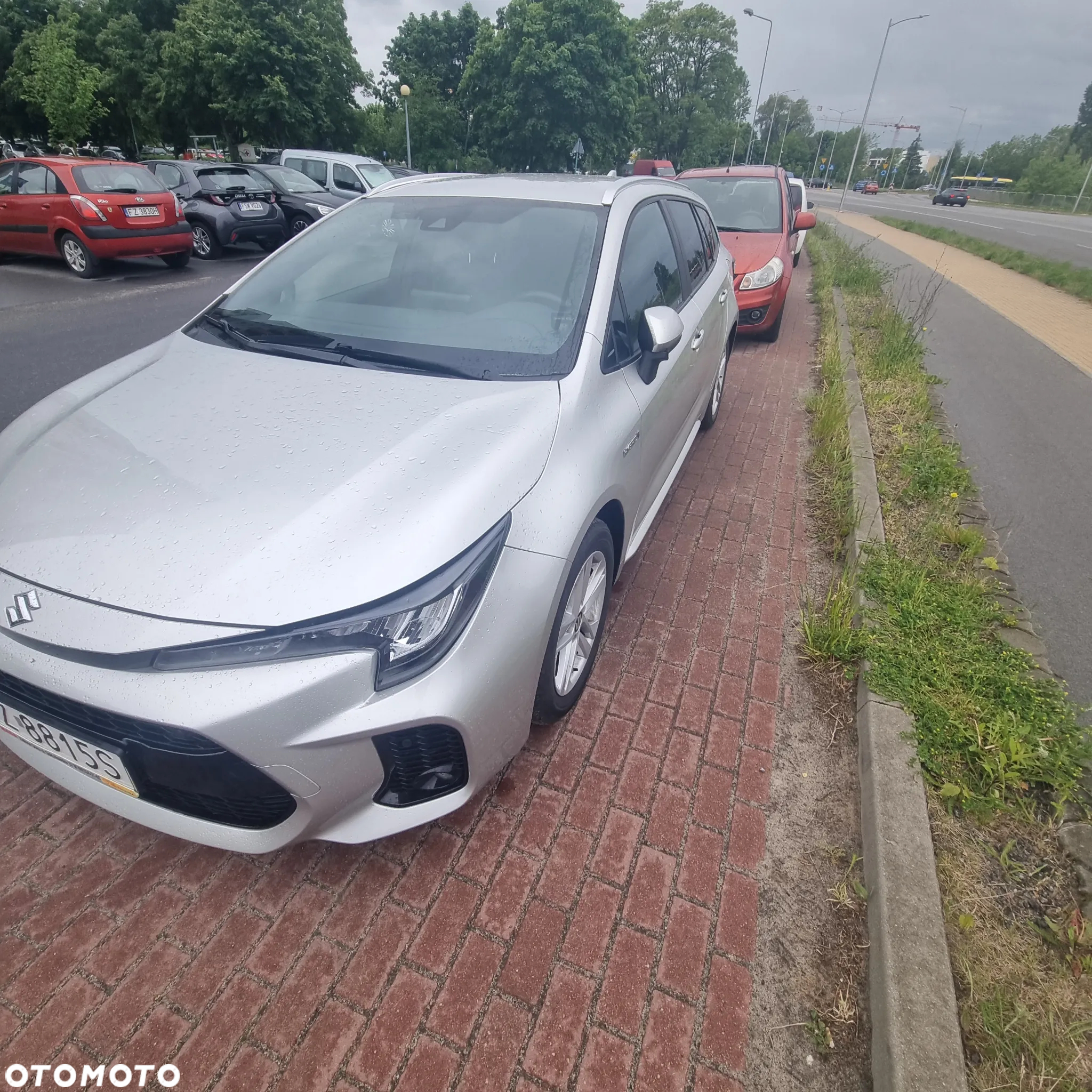 Suzuki Swace 1.8 Hybrid Premium Plus CVT - 11