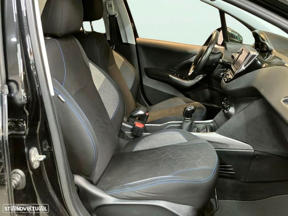 Peugeot 2008 1.2 PureTech Style - 15