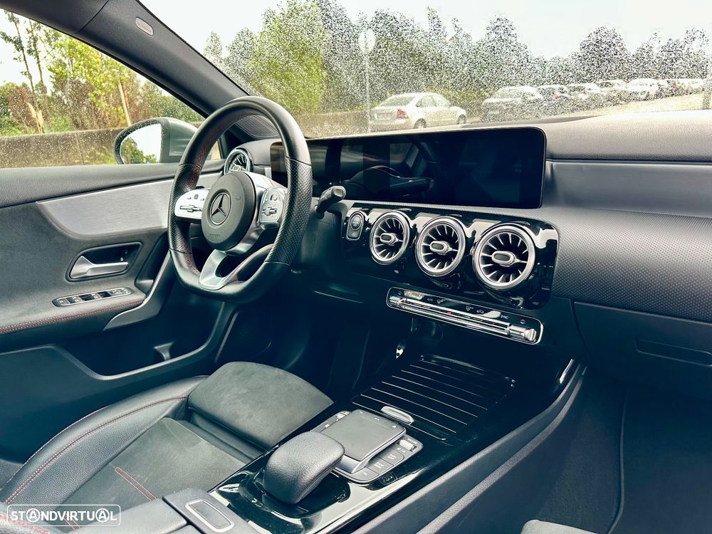 Mercedes-Benz A 180 d 7G-DCT AMG Line - 35