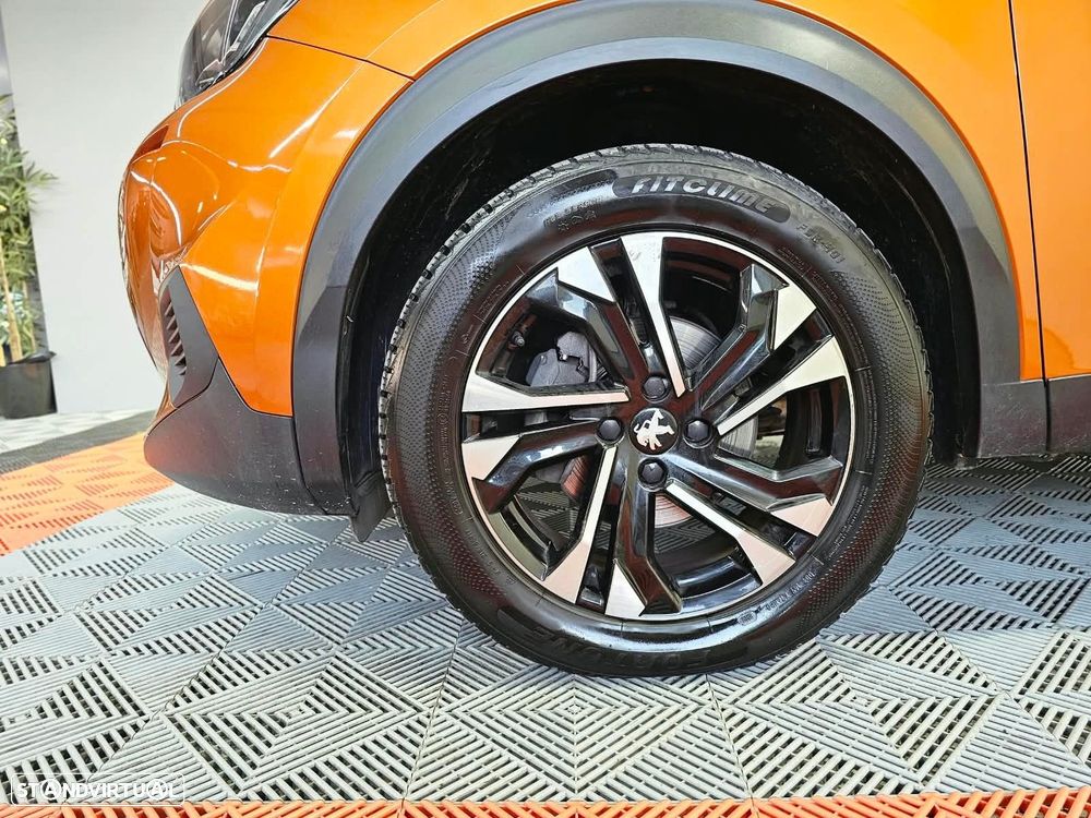 Peugeot 2008 1.2 PureTech Allure EAT8 - 10