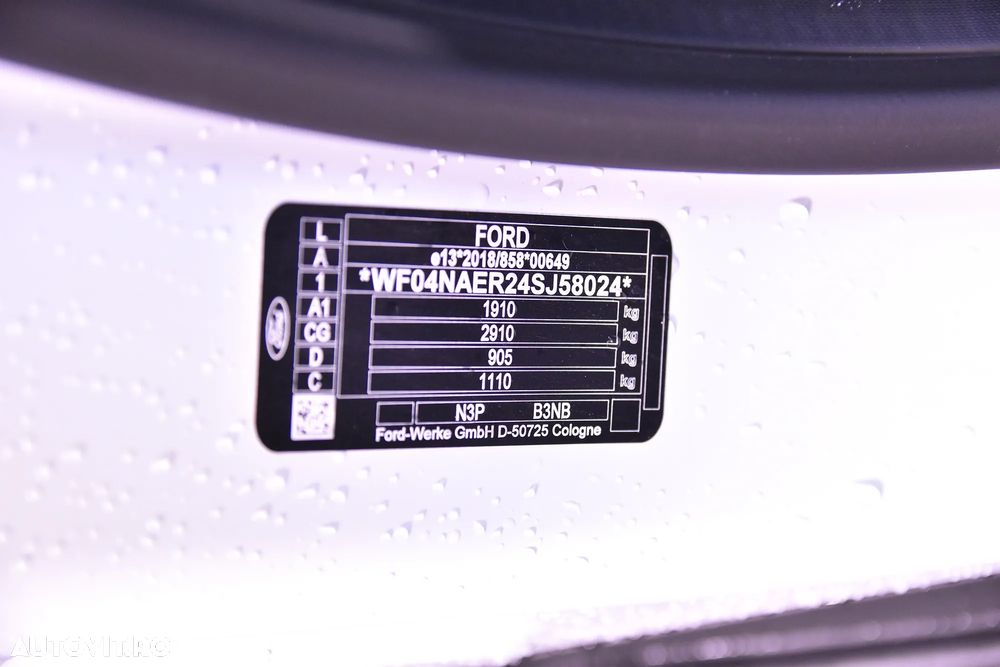 Ford Transit Courier Van - 20