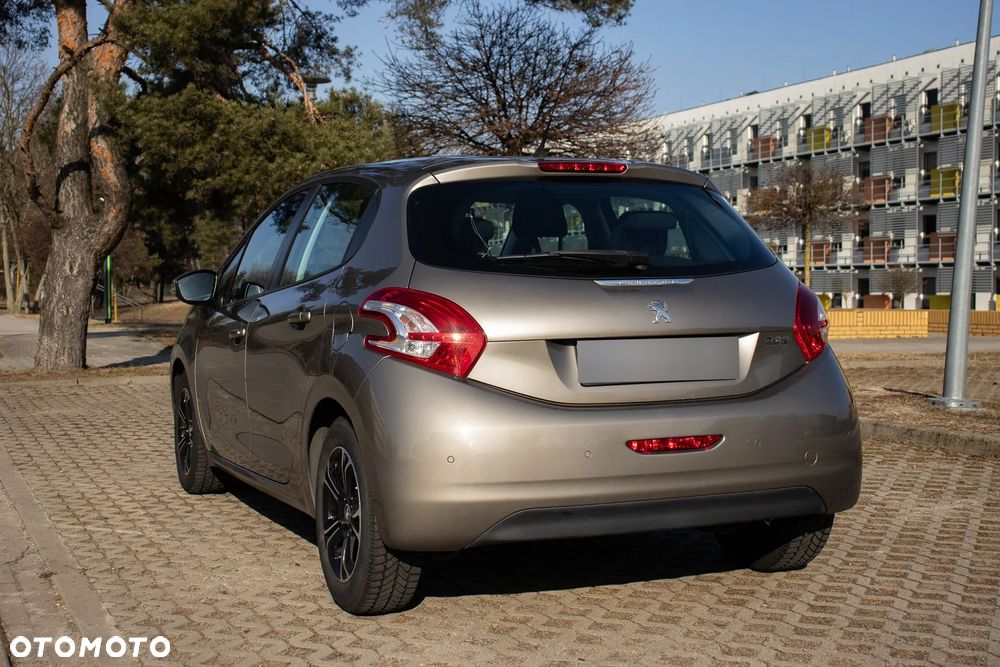 Peugeot 208 1.2 PureTech Active - 4