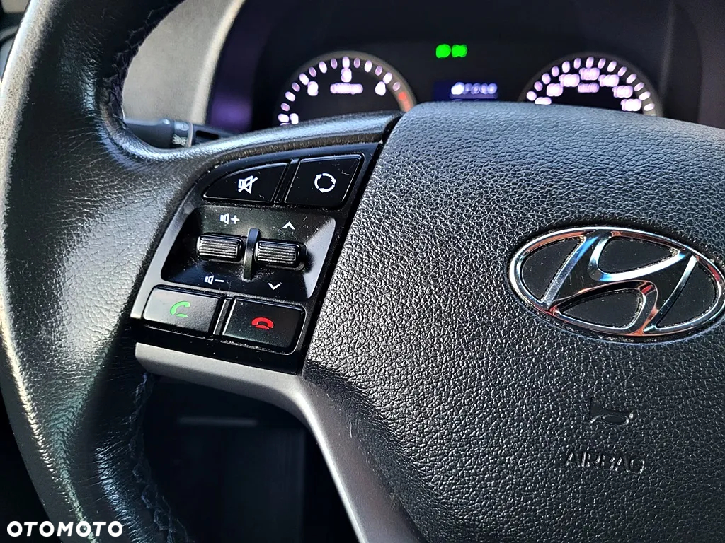 Hyundai Tucson blue 1.7 CRDi 2WD Style - 22