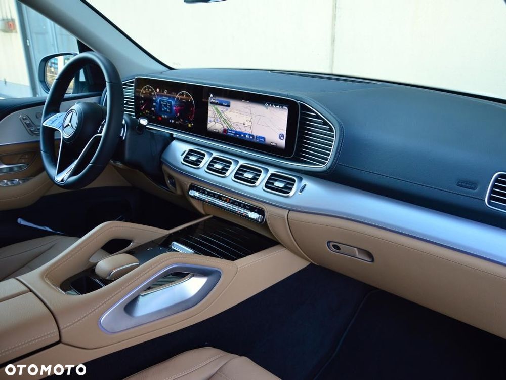 Mercedes-Benz GLE - 13