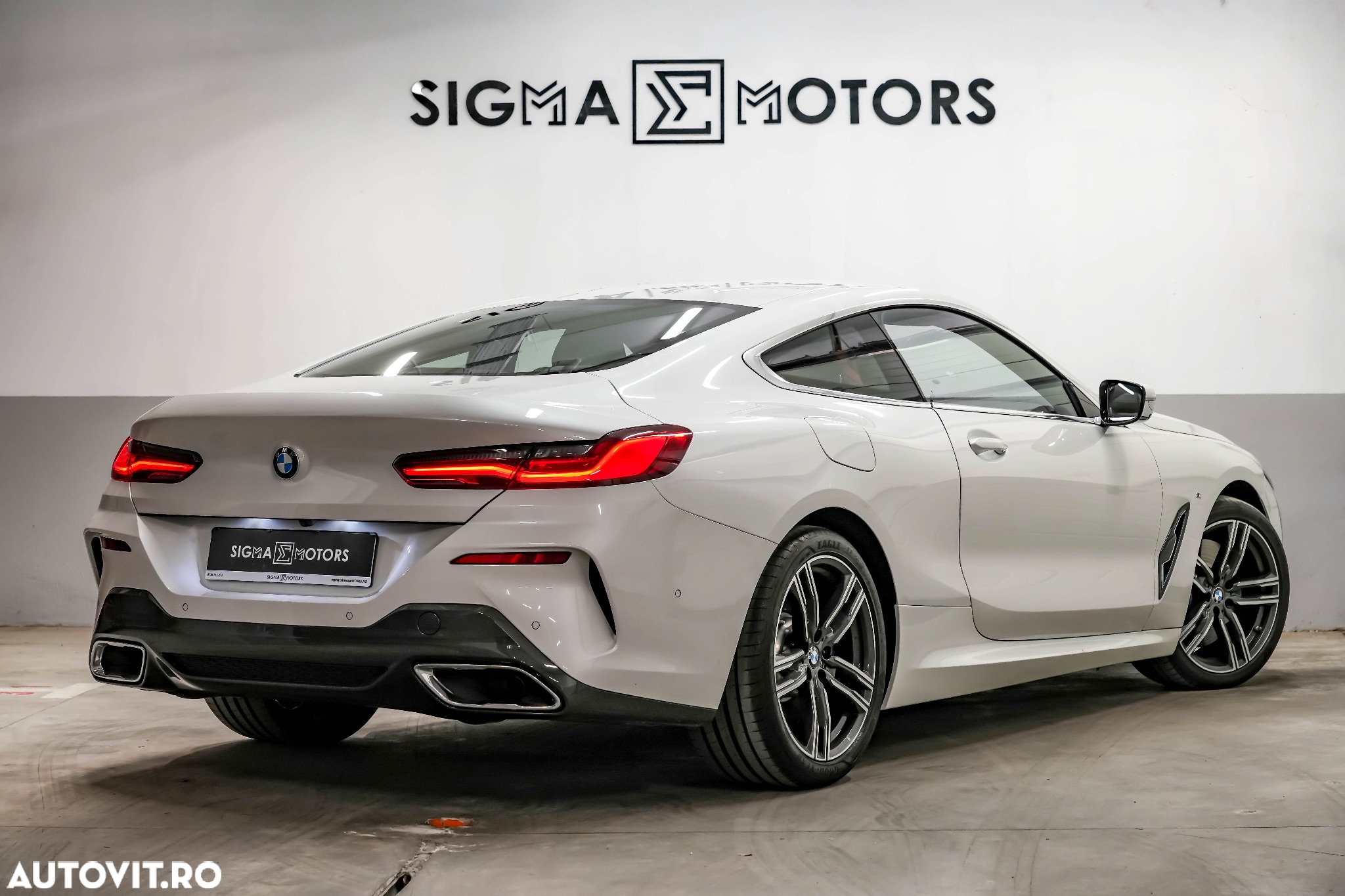 BMW Seria 8 840i - 13