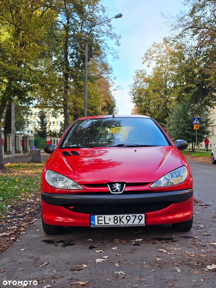 Peugeot 206 2004 photo 2