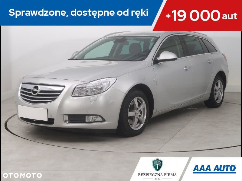 Opel Insignia - 1