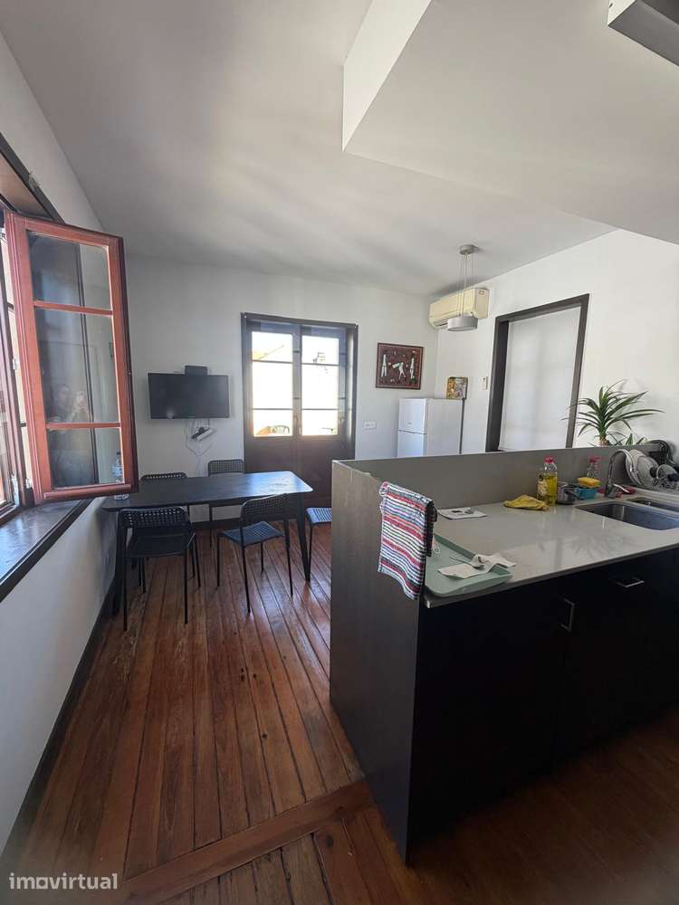 QUARTO c/ Ar Condicionado | Ao Amial (Paranhos) - Grande imagem: 5/19