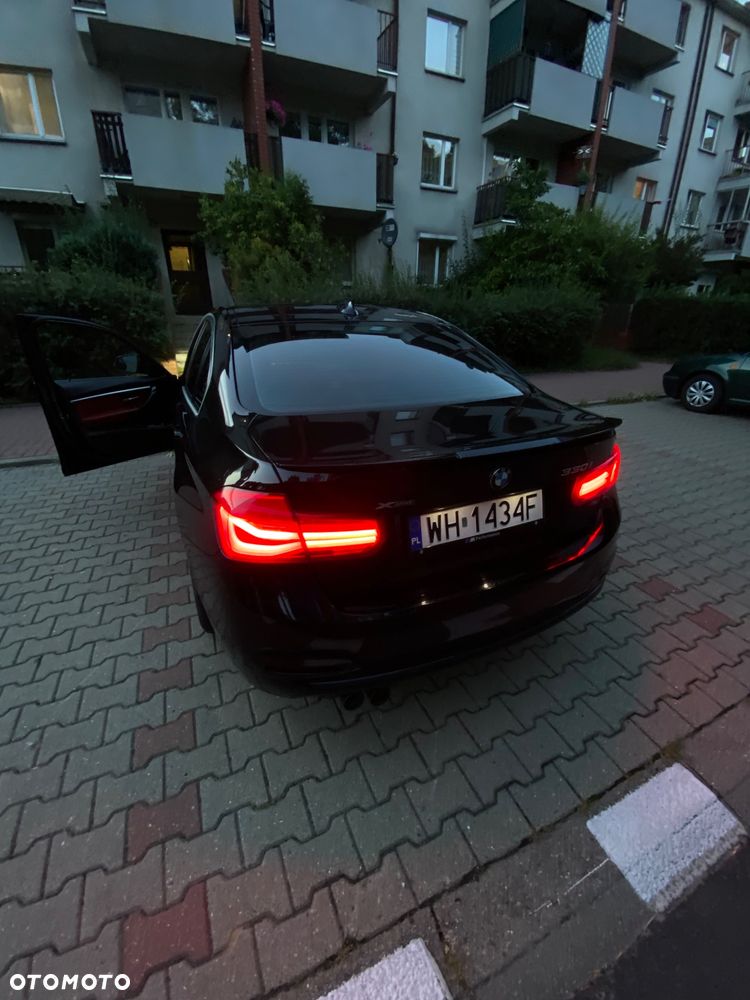BMW Seria 3 330i xDrive Luxury Line Purity - 12