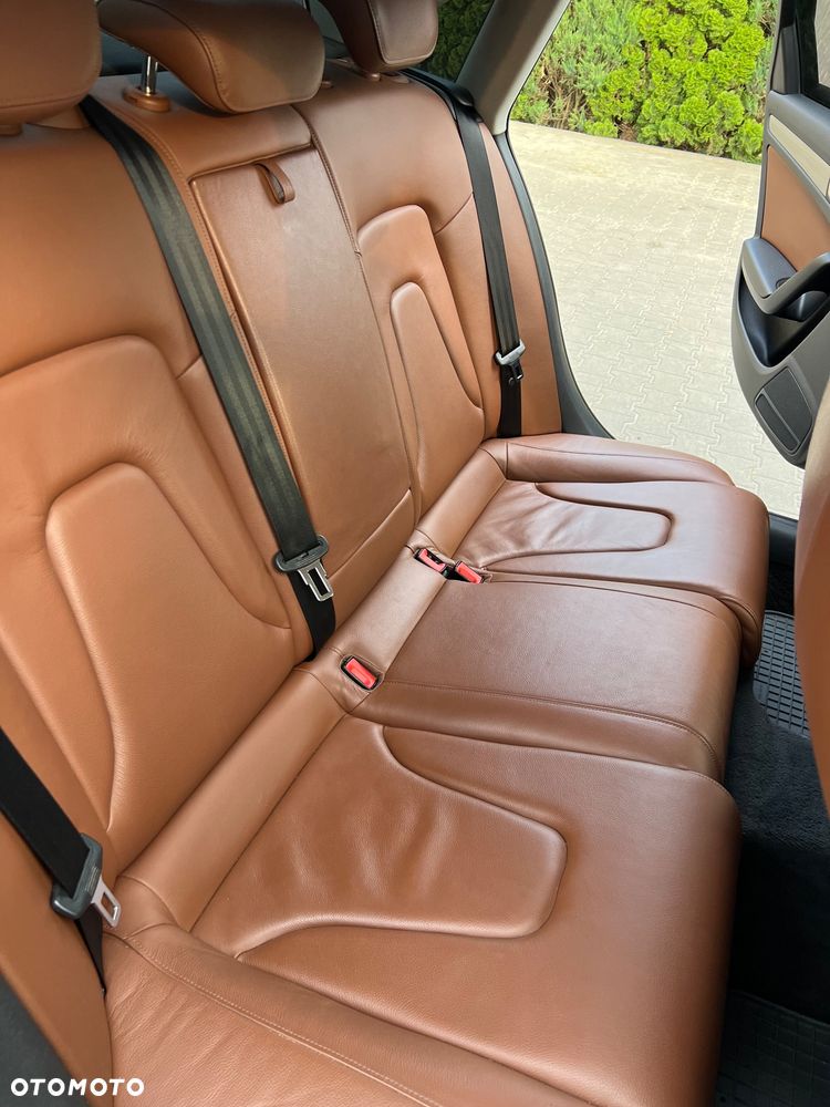 Audi A4 Limousine - 7