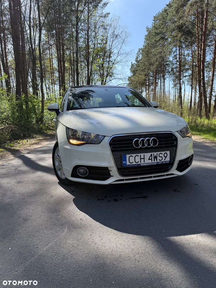 Audi A1 Sportback 1.6 TDI S line edition - 1
