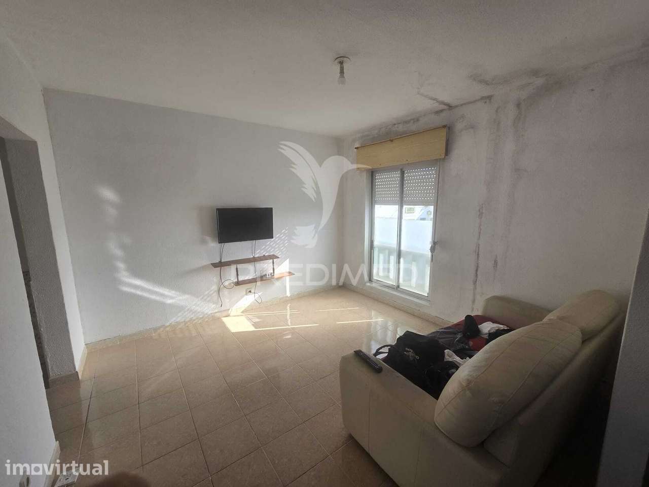 Apartamento T2 para Remodelação Total com Bastante Potencial | Exce... - Grande imagem: 3/24