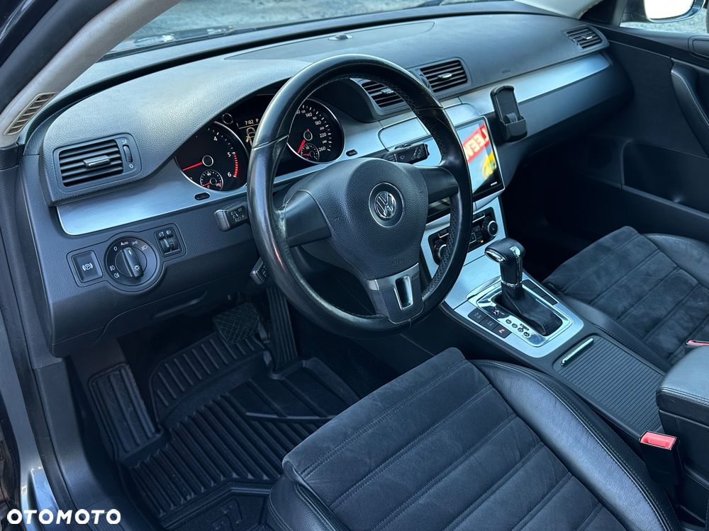 Volkswagen Passat 2.0 TDI DPF DSG 4Motion Highline - 15